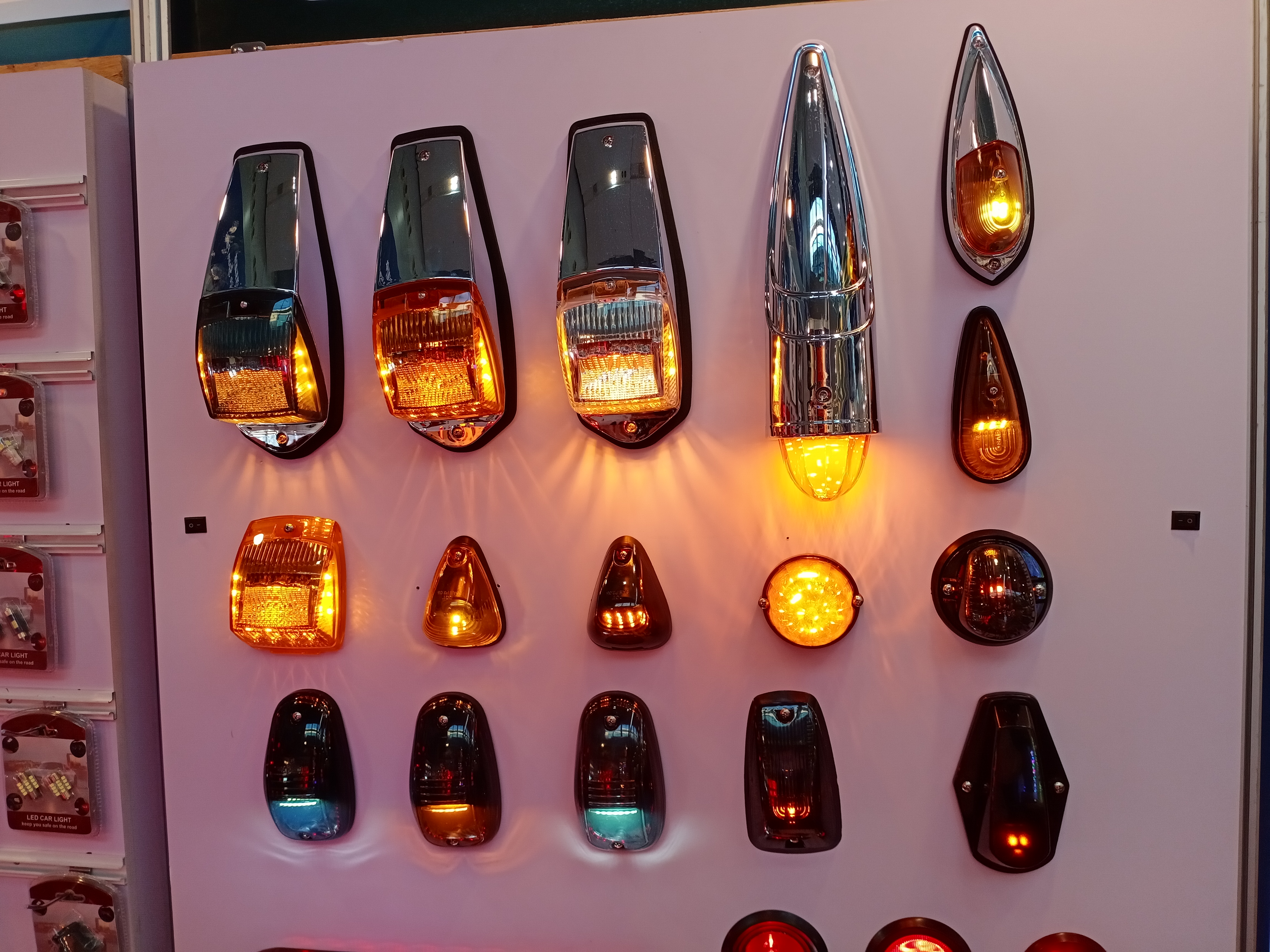 إثبات المياه LED ضوء العمل ، ضوء العمل الساخن LED ، ضوء عمل LED LED ، ضوء عمل LED قابل للتعديل ، أفضل مصباح عمل LED مع حامل