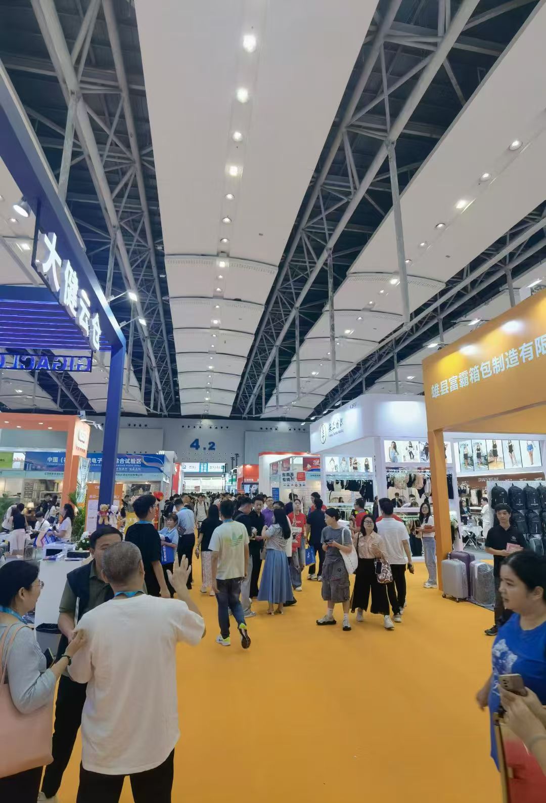 مصنع للسيارة ضوء ، شركة ، مصنع ، مصنوع في الصين ، ضوء الذيل ، ضوء العمل ، الضوء الجانبي ، ضوء الشاحنة